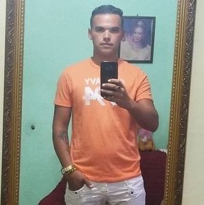 Meet your Posher, Luis